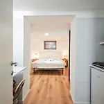 Apartment Manzaus *